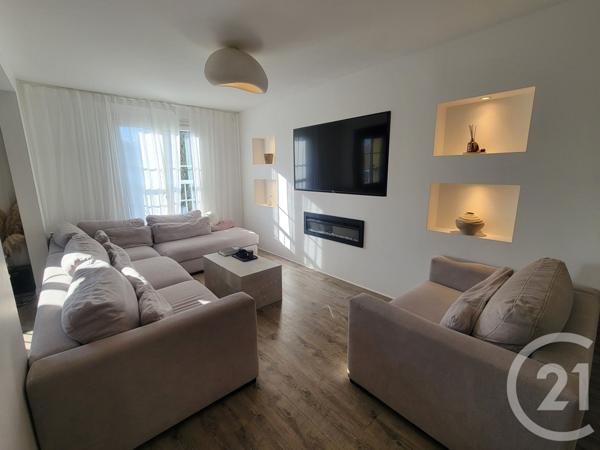 Appartement T4 à vendre  4 pièces - 97,81 m2 COGOLIN - 83