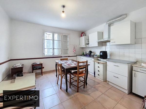 Arvieu (12120) À vendre – Maison de village 5 pièces, 110 m² – Arvieu (Aveyron) Idéal résidence principale, investissement lo