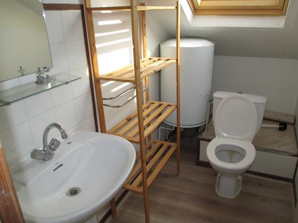 Appartement Reims 1 pièce(s) 20 m2 - rue Macquart (3ème droite sur cour)