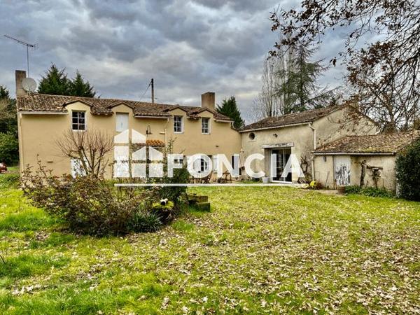 À vendre Maison 6 pièces 138.25 m² - Béruges 86190