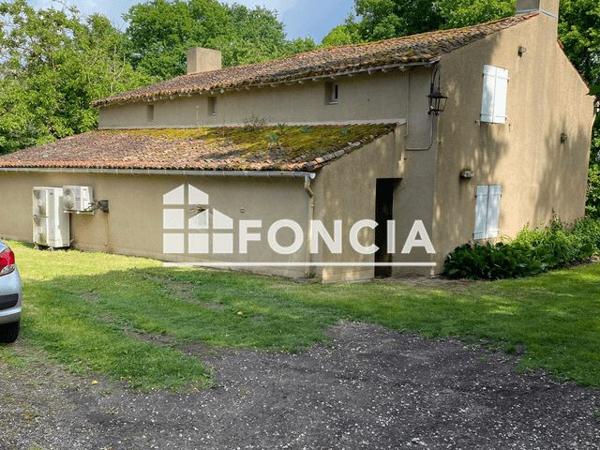 À vendre Maison 6 pièces 138.25 m² - Béruges 86190