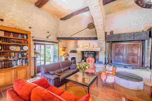 Maison à CARROS (06510)