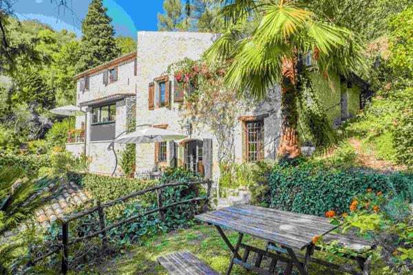 Maison à CARROS (06510)