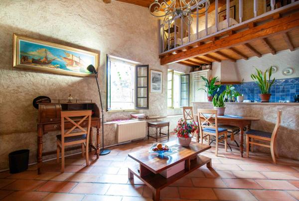 Maison à CARROS (06510)