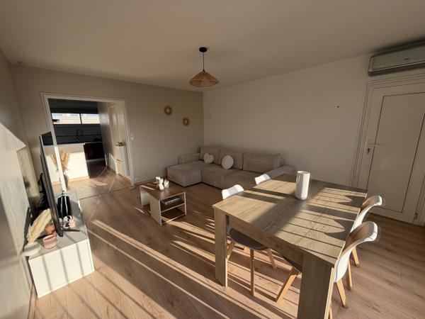 Marignane (13700) Marignane ( 13700) Vente appartement 73 m2 carrez Expo sud 2 éme étage traversant avec balcon .