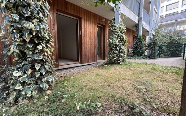 Appartement à vendre    2 pièces • 52,52 m2 Le Kremlin-Bicêtre