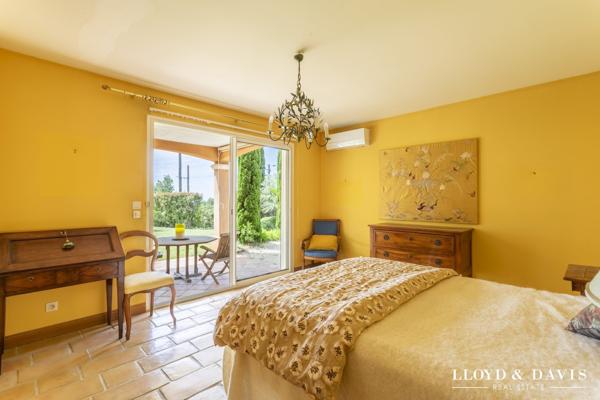 VILLA FAMILIALE AVEC VUE MER
