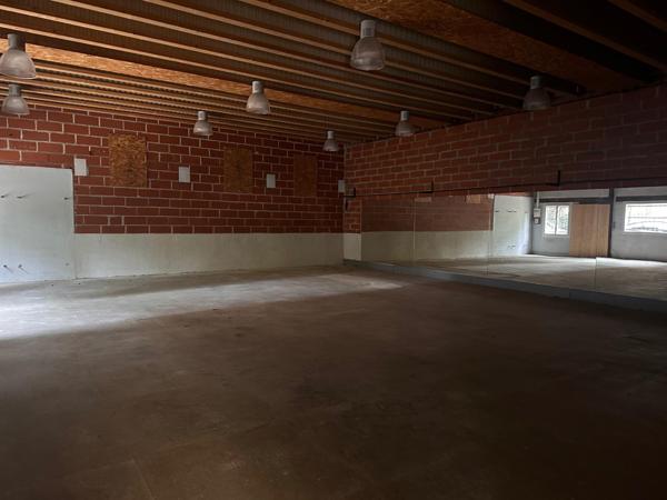 Local commercial  de 131  m2 au coeur de Montastruc-La-Conseillère