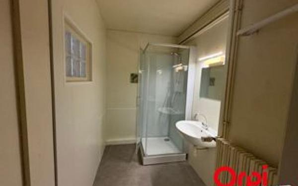 Appartement à louer    3 pièces • 80 m2 La Bresse