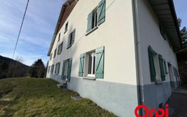 Appartement à louer    3 pièces • 80 m2 La Bresse