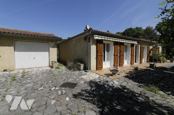 A VENDRE - VITRAC - Maison de 154 m² sur parcelle de 2582 m²