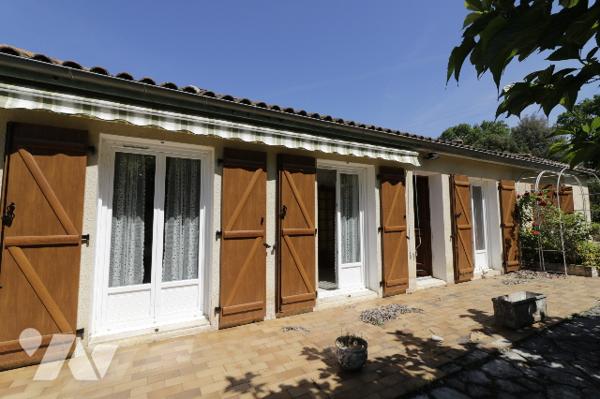 A VENDRE - VITRAC - Maison de 154 m² sur parcelle de 2582 m²