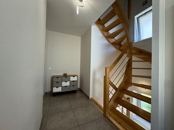 A vendre, au centre ville de Périgueux (24000), état irréprochable pour cette très belle maison de ville type 5 avec grand jardin