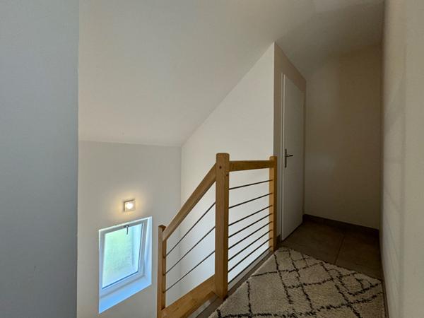 A vendre, au centre ville de Périgueux (24000), état irréprochable pour cette très belle maison de ville type 5 avec grand jardin