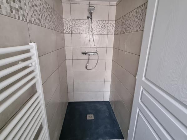 Location Appartement rénové 2 pièces Pussay (91740) - centre ville