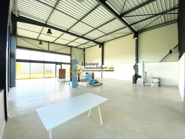 Local commercial Saint Martin Des Champs 2 pièce(s) 320 m2