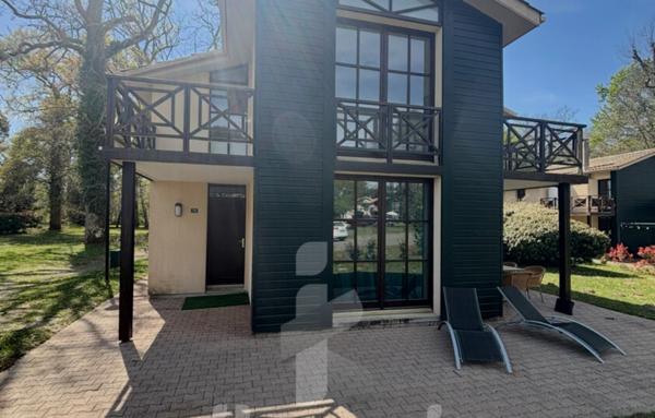 Maison de vacances de 60 m2 située dans le parc résidentiel du Château de Salles