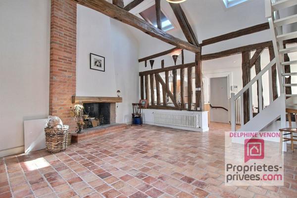 Exclusivité - Maison prestige avec beaucoup de cachet à 2 pas des commerces, du parc et de la Loire à Chateauneuf Sur Loire
