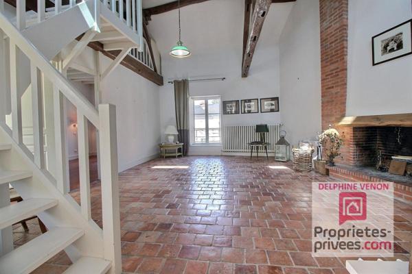 Exclusivité - Maison prestige avec beaucoup de cachet à 2 pas des commerces, du parc et de la Loire à Chateauneuf Sur Loire