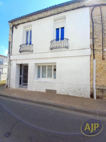 Vente maison Lesparre Medoc : 229 000 € - AJP Lesparre Immobilier