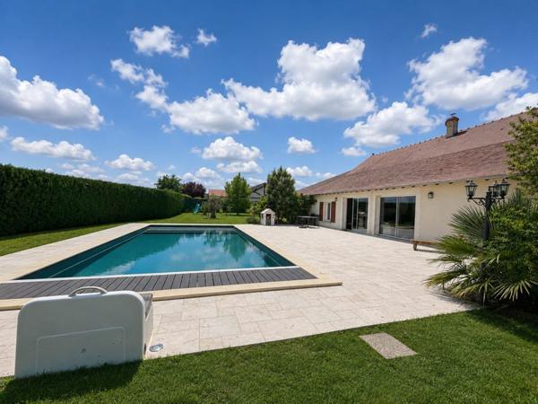 Maison à vendre 382 239 € Saint-Doulchard 5 p 171 m² DPE C
