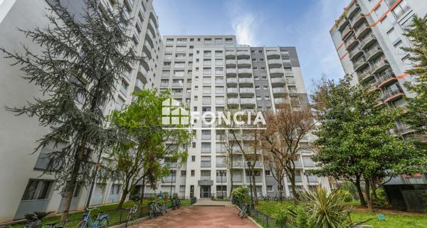 À vendre Appartement 4 pièces 77.59 m² - Paris 75019
