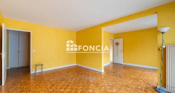 À vendre Appartement 4 pièces 77.59 m² - Paris 75019