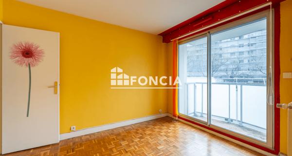 À vendre Appartement 4 pièces 77.59 m² - Paris 75019