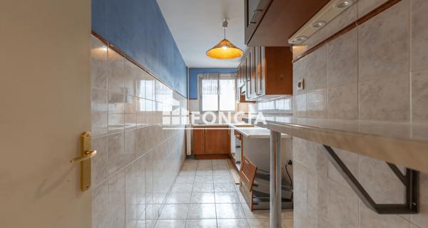 À vendre Appartement 4 pièces 77.59 m² - Paris 75019