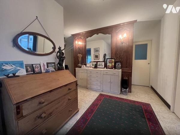 BAGNOLES DE L'ORNE, maison F3 avec appartement T2 au rez-de-jardin