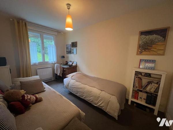 BAGNOLES DE L'ORNE, maison F3 avec appartement T2 au rez-de-jardin