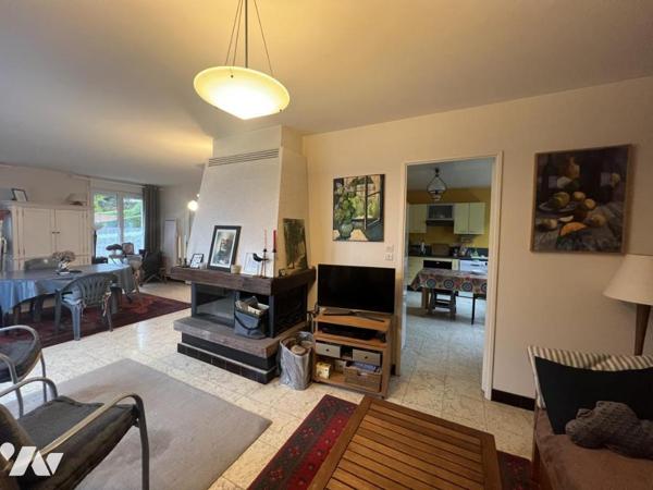 BAGNOLES DE L'ORNE, maison F3 avec appartement T2 au rez-de-jardin