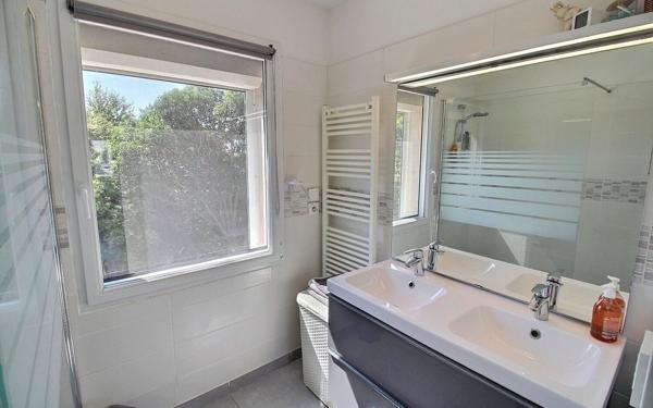 Maison à vendre    6 pièces •  Marseille 13