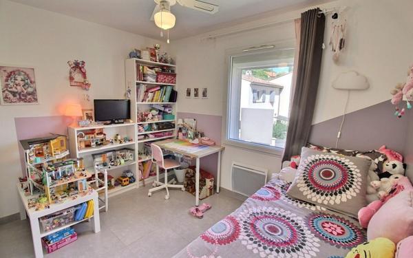 Maison à vendre    6 pièces •  Marseille 13