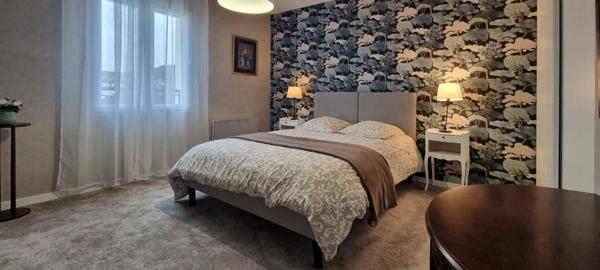 Grande Maison de style proche SAINT GILLES