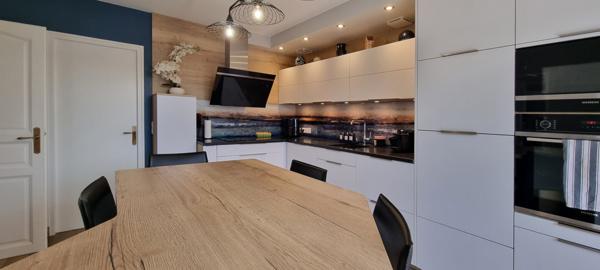 Grande Maison de style proche SAINT GILLES