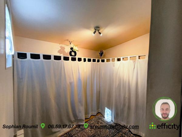 Maison
         5 pièces
        - 155 m² 289 900 € *