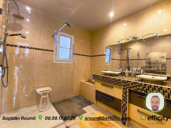 Maison
         5 pièces
        - 155 m² 289 900 € *