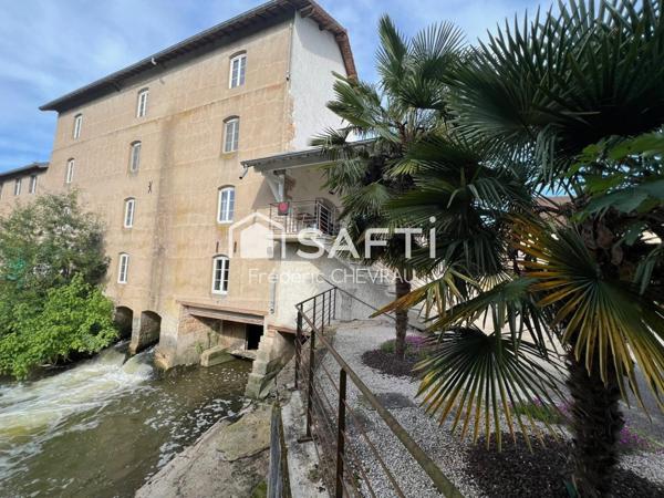 Moulin à Eau  Rénové avec Élégance et Charme