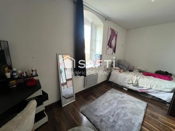 Moulin à Eau  Rénové avec Élégance et Charme