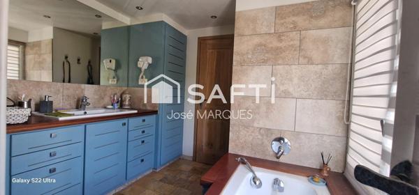 Bureau T5 153m² climatisé terrasse 40m² parking