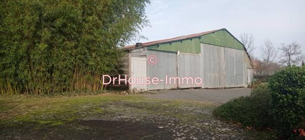 Bien immobilier à vendre 1 pièce de 600 m²