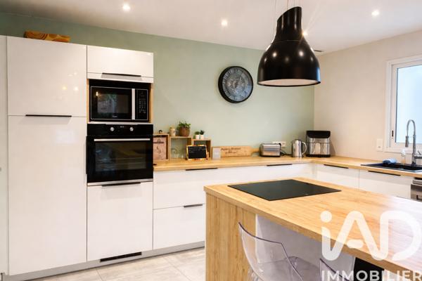 Maison à vendre 6 pièces 157 m² Louannec