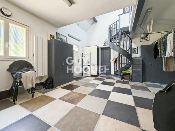 MAISON À VENDRE DE 7 PIÈCES DE 185,00 M²