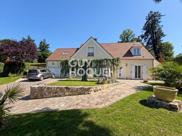 MAISON À VENDRE DE 7 PIÈCES DE 185,00 M²