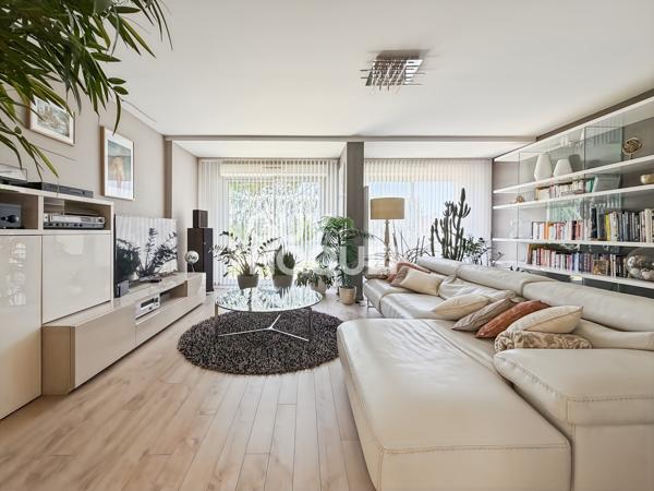 MAISON À VENDRE DE 7 PIÈCES DE 185,00 M²