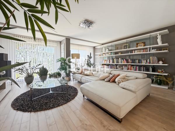 MAISON À VENDRE DE 7 PIÈCES DE 185,00 M²