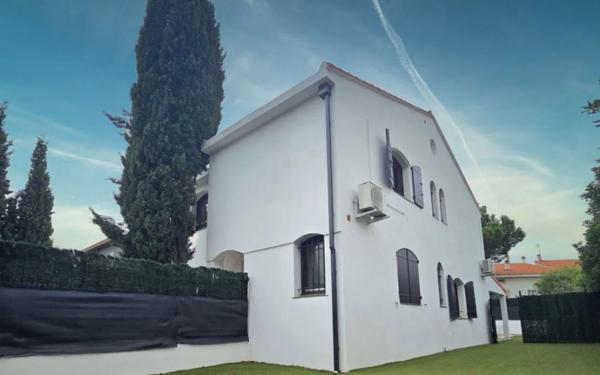 Maison à vendre    6 pièces •  Perpignan