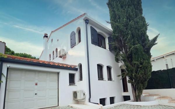 Maison à vendre    6 pièces •  Perpignan