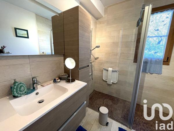 Maison 8 pièces de 185 m² à Saint-Lambert-la-Potherie (49070)